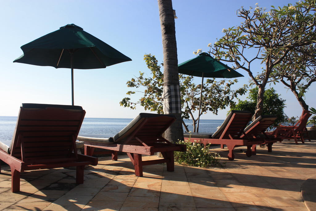 Cleopatra Beach Bungalows Lovina (Bali) Exterior photo